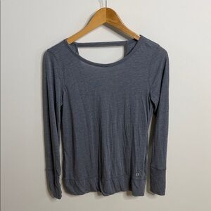 GAP Dark Gray Long Sleeve Women's Tee